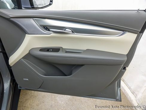 Certified 2023 Cadillac XT5 Premium Luxury w/ LPO, Floor Liner Package image 24