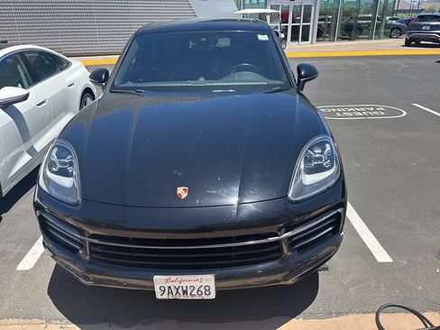 Used 2019 Porsche Cayenne E-Hybrid AWD/4WD image 2