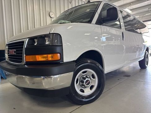 Used 2025 GMC Savana 3500 LT w/ LT Preferred Equipment Group RWD image 27