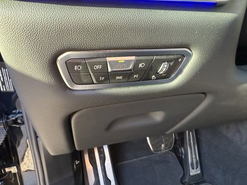 Used 2022 BMW X7 xDrive40i w/ M Sport Package image 20