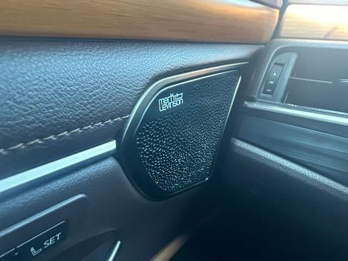 Used 2019 Lexus ES 350 Ultra Luxury w/ Accessory Package FWD image 17