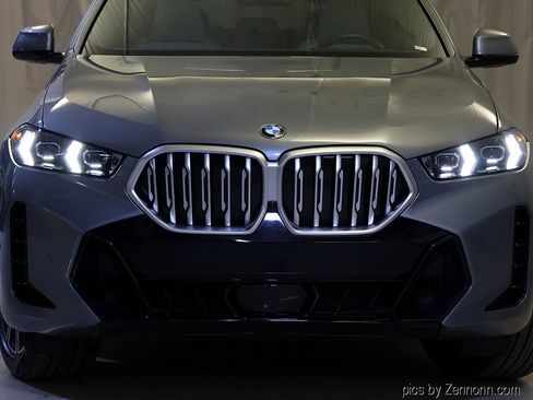 Certified 2025 BMW X6 xDrive40i image 6