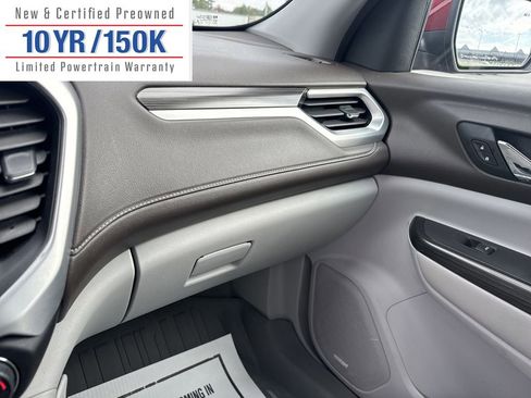 Used 2020 GMC Acadia SLT w/ LPO, Floor Liner Package image 24