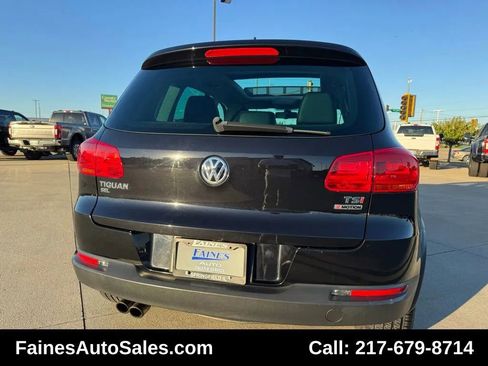 Used 2017 Volkswagen Tiguan SEL image 18