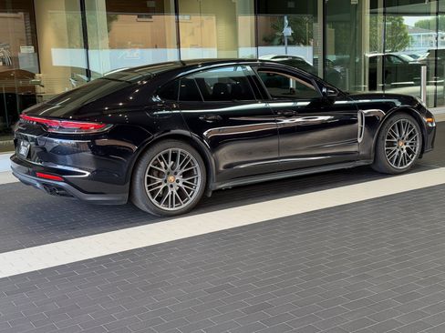 Certified 2023 Porsche Panamera 4 Platinum Edition AWD/4WD image 7
