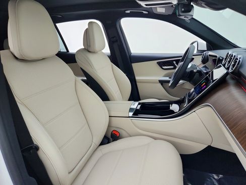 New 2026 Mercedes-Benz GLC 300 image 20