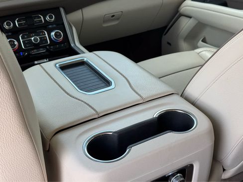Used 2024 GMC Yukon Denali w/ LPO, Floor Liner Package AWD/4WD image 18