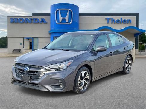 Used 2024 Subaru Legacy Premium AWD/4WD image 2