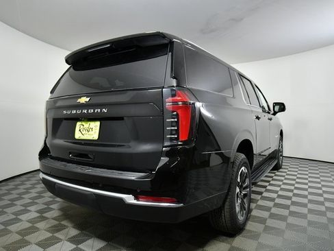 New 2026 Chevrolet Suburban LS image 11