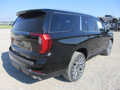New 2026 GMC Yukon Denali Ultimate AWD/4WD image 4