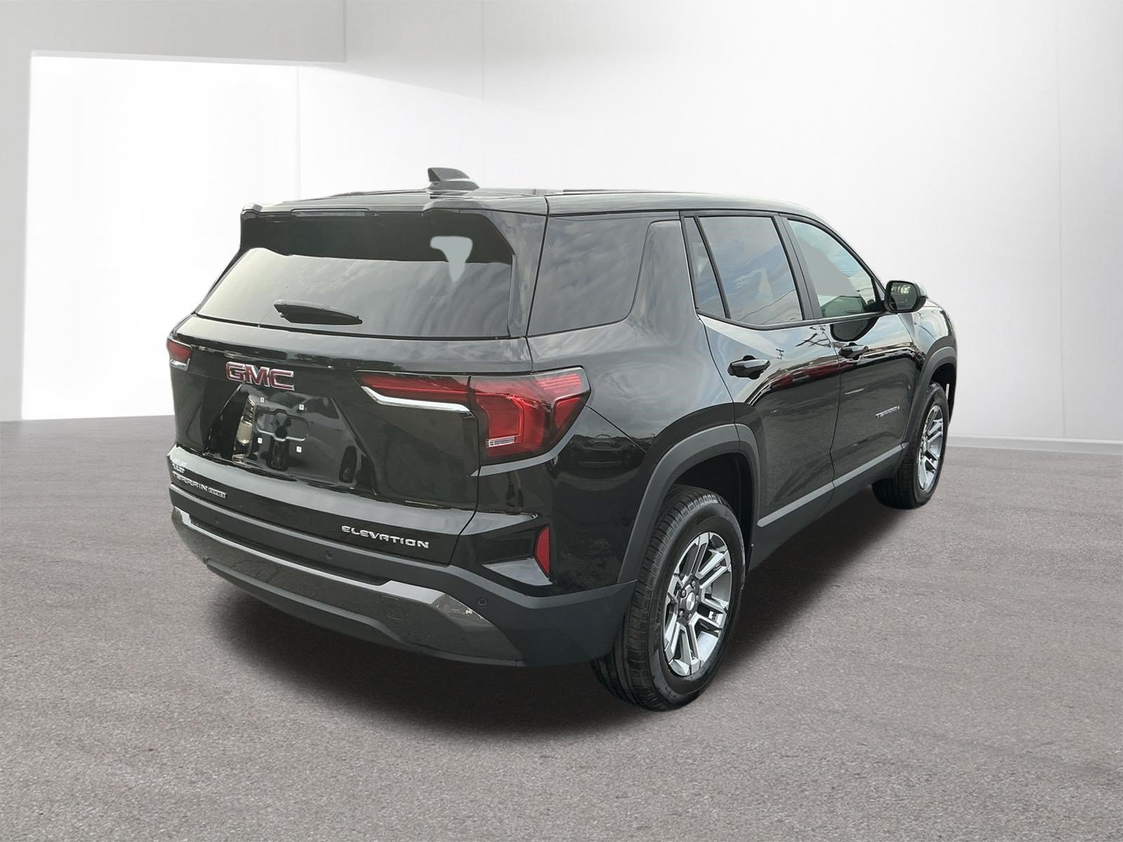 New 2026 GMC Terrain Elevation w/ LPO, Floor Liner Package AWD/4WD image 3
