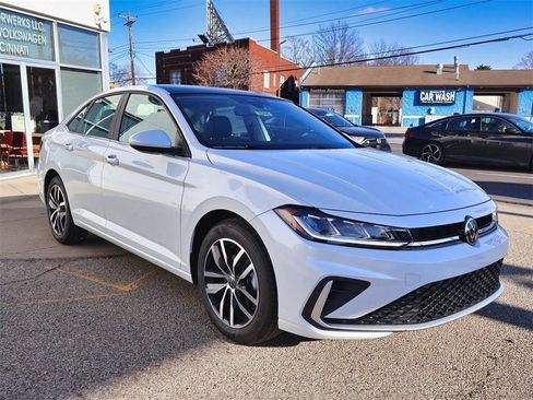 New 2026 Volkswagen Jetta SE image 7