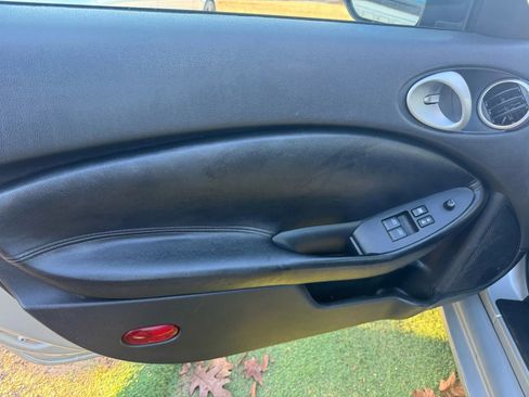 Used 2013 Nissan 370Z Touring w/ Sport Pkg image 15
