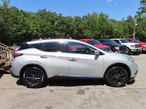 Used 2017 Nissan Murano SV w/ Premium Plus Package AWD/4WD image 6