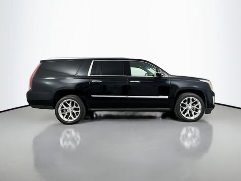 Used 2019 Cadillac Escalade ESV Platinum AWD/4WD image 7