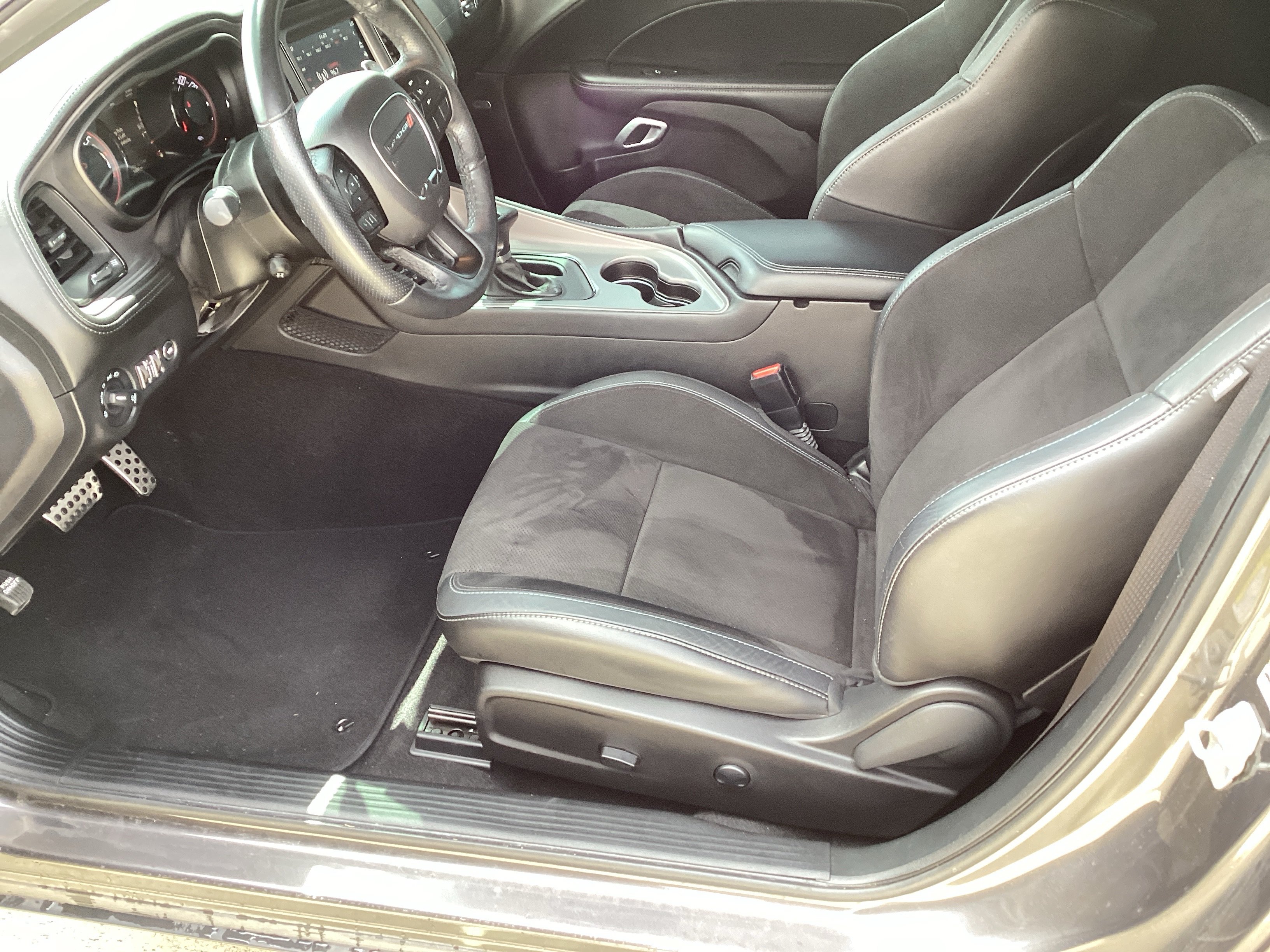 Used 2023 Dodge Challenger R/T w/ Plus Package RWD image 13