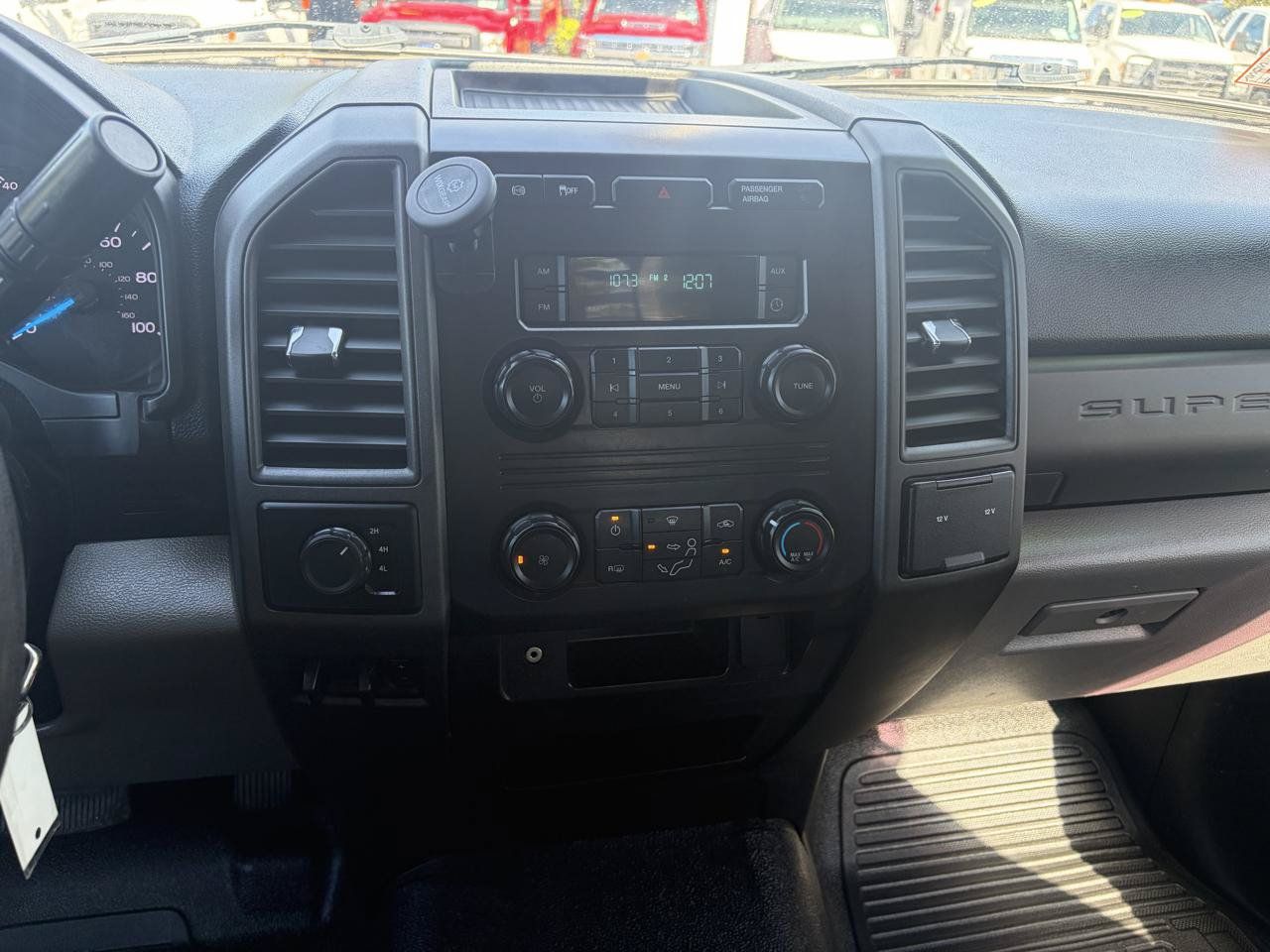 Used 2017 Ford F350 XL w/ Power Equipment Group AWD/4WD image 24