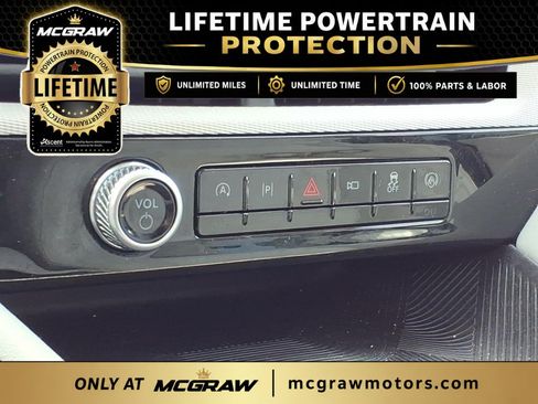 Used 2025 Ford Explorer Active w/ Active Comfort Package RWD image 15