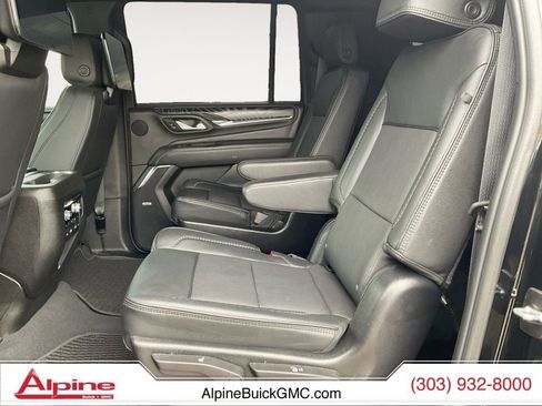 Used 2024 GMC Yukon XL Denali w/ Advanced Technology Package image 13