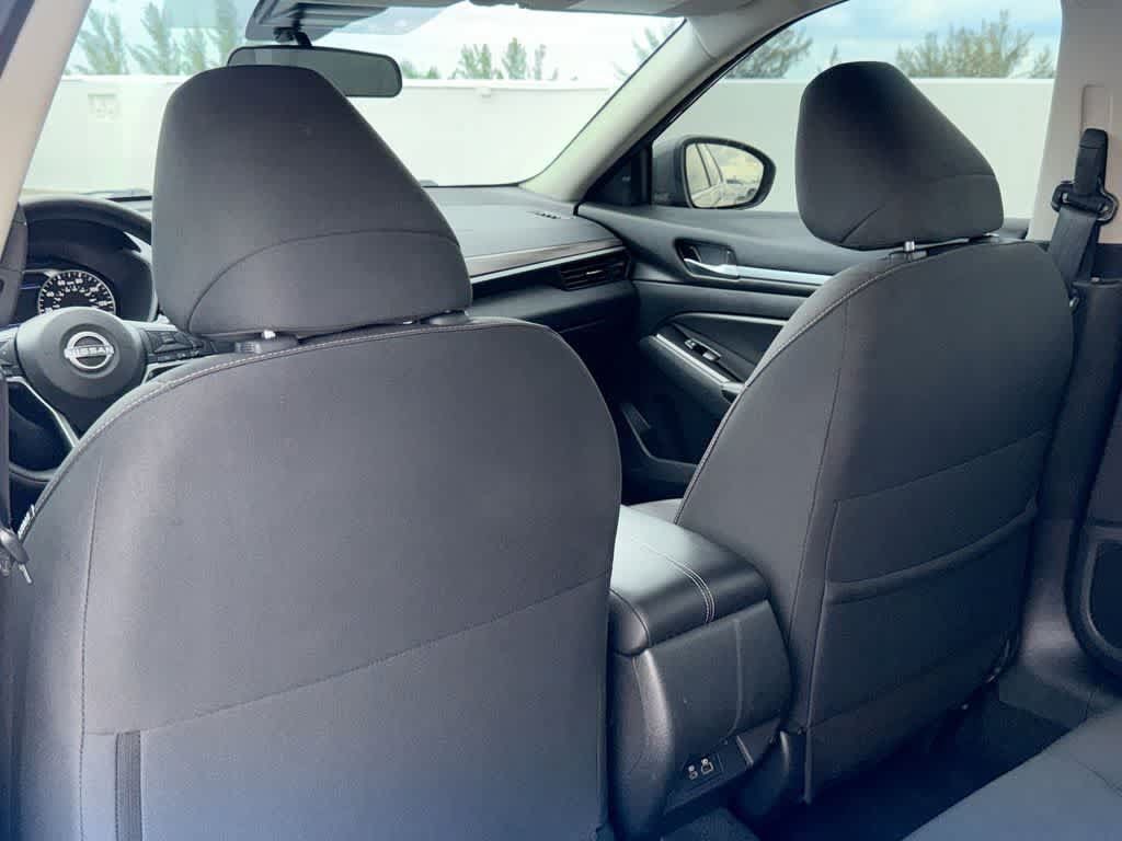 Used 2023 Nissan Altima 2.5 SV FWD image 23