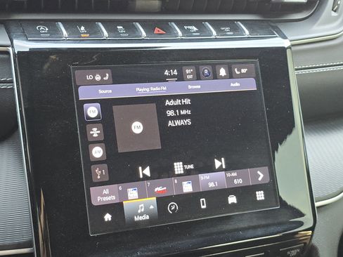 Used 2024 Jeep Grand Cherokee L Laredo image 20