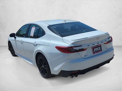 Certified 2026 Toyota Camry SE w/ Convenience Package FWD image 7