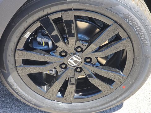 New 2026 Honda HR-V Sport image 3