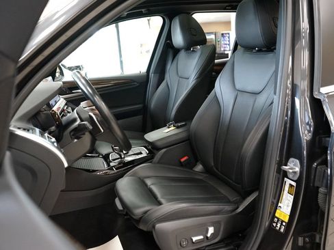 Used 2023 BMW X3 xDrive30i w/ Premium Package AWD/4WD image 2