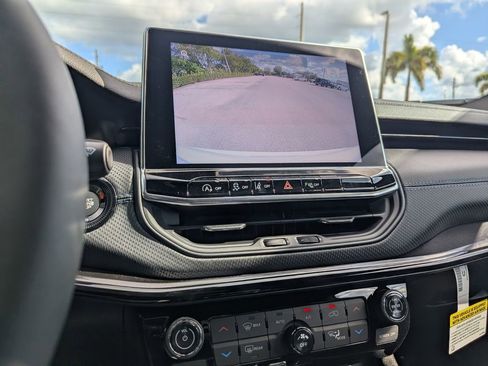 New 2026 Jeep Compass Limited image 20