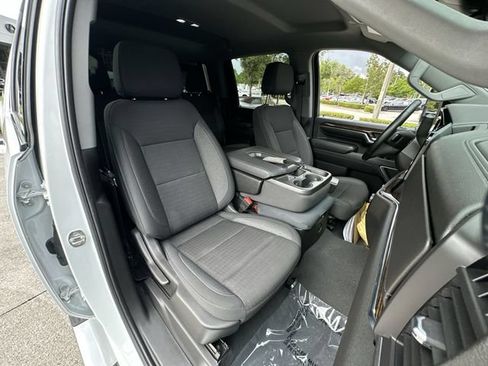 Used 2024 GMC Sierra 2500 SLE w/ SLE Value Package; AWD/4WD image 26