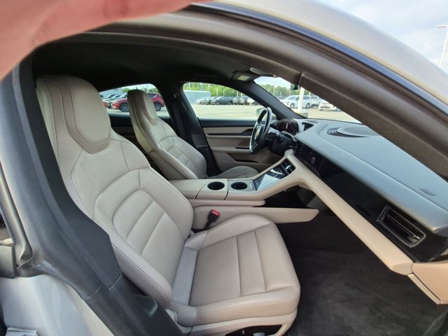 Used 2021 Porsche Taycan RWD image 12