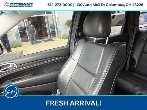 Used 2017 Jeep Grand Cherokee Summit w/ Skid Plate Group AWD/4WD image 16