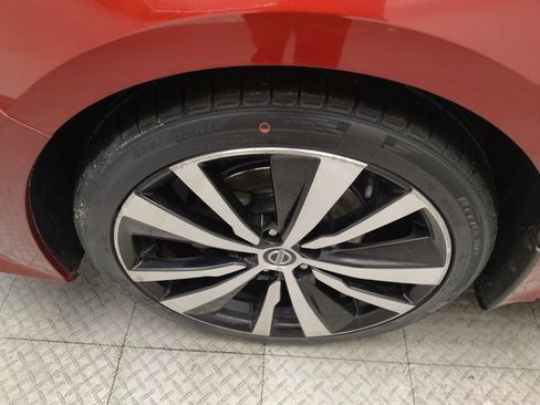 Used 2020 Nissan Altima 2.5 SR w/ Premium Package image 31