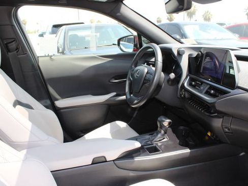 Certified 2024 Lexus UX 250h FWD image 5