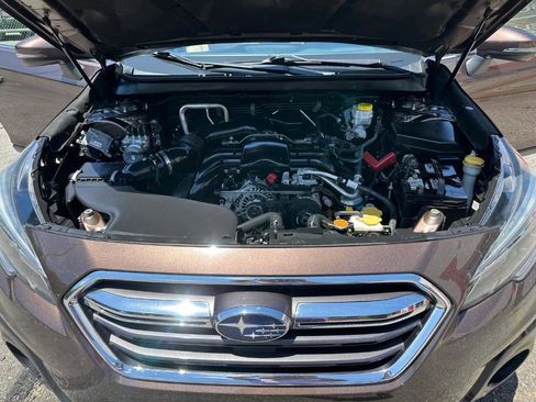 Used 2019 Subaru Outback 3.6R Limited AWD/4WD image 37