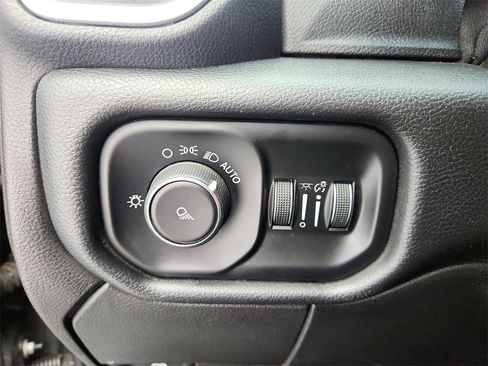 Used 2019 RAM 2500 Big Horn image 29