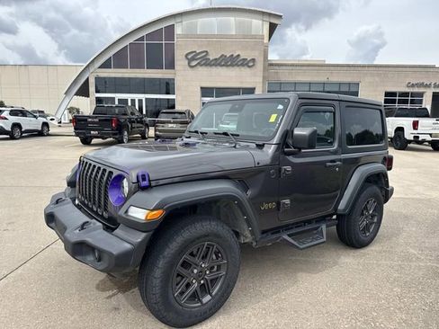 Used 2024 Jeep Wrangler Sport AWD/4WD image 1