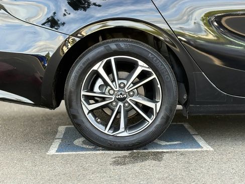 Used 2023 Kia Forte LXS w/ LXS Technology Package image 27