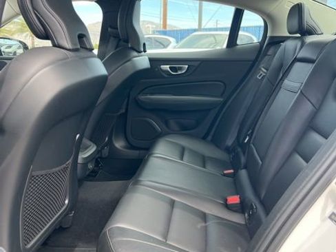 Used 2024 Volvo S60 B5 Core image 24