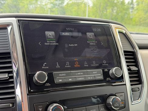 Used 2021 Nissan Titan SV w/ SV Convenience Package AWD/4WD image 9