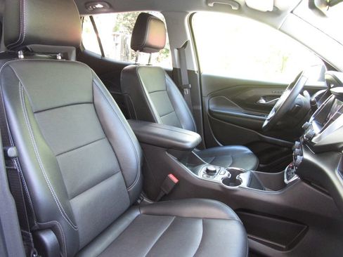 Used 2023 GMC Terrain SLT w/ Tech Package AWD/4WD image 20