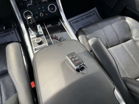 Used 2019 Land Rover Range Rover Sport HSE Dynamic AWD/4WD image 38