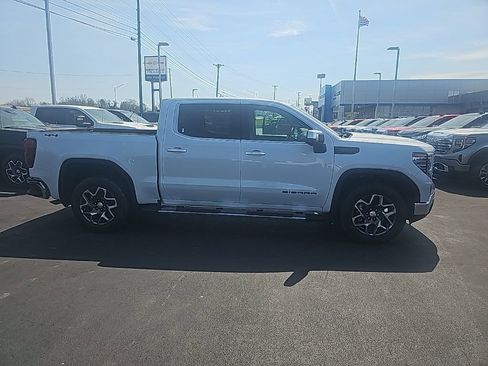 New 2026 GMC Sierra 1500 SLT w/ SLT Premium Plus Package AWD/4WD image 4
