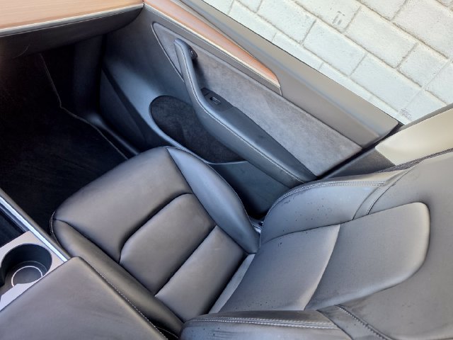 Used 2025 Tesla Model Y Long Range AWD/4WD image 35
