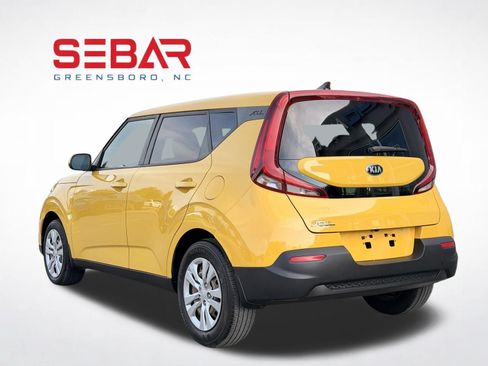 Used 2020 Kia Soul LX FWD image 10