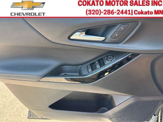 Used 2026 Chevrolet Equinox LT AWD/4WD image 16
