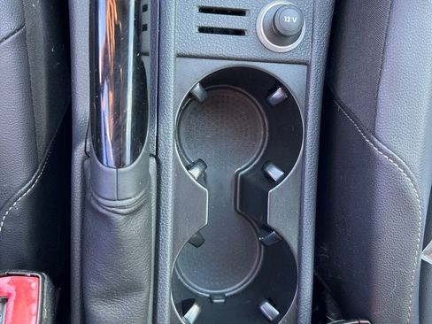 Used 2015 Volkswagen Golf S image 29