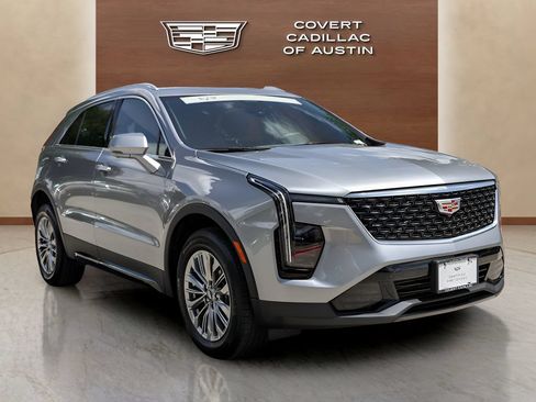 Certified 2025 Cadillac XT4 Premium Luxury FWD image 6