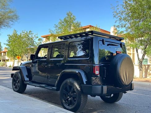 Used 2014 Jeep Wrangler Altitude image 8