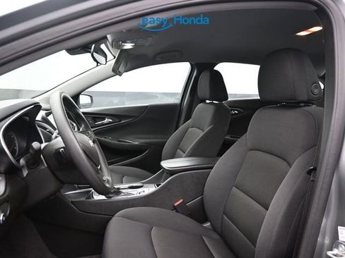Used 2025 Chevrolet Malibu LT image 15